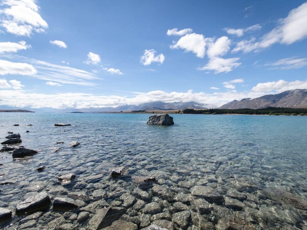 South Island Pukaki Boulders Lake Pukaki - NZ